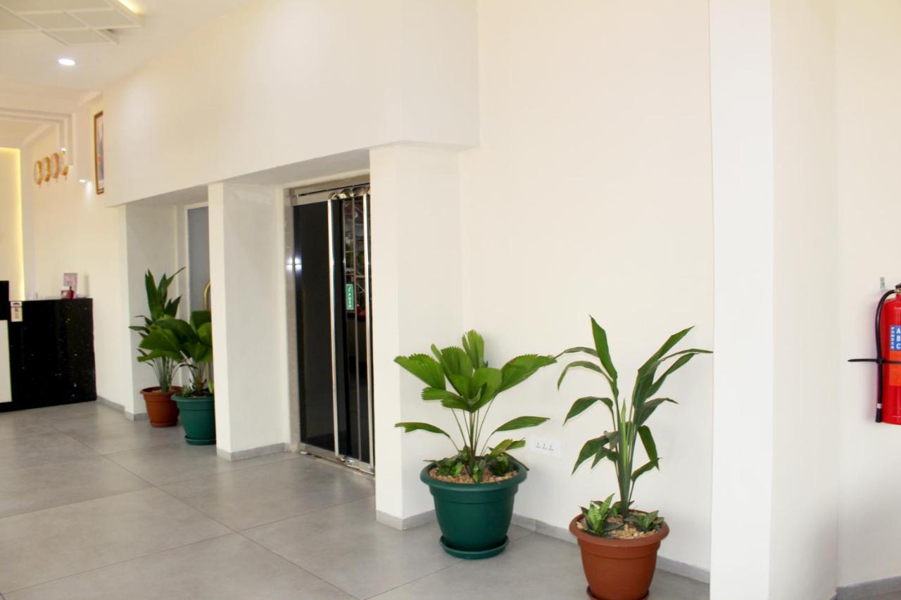 Ixoras Hotel Kinshasa Eksteriør bilde