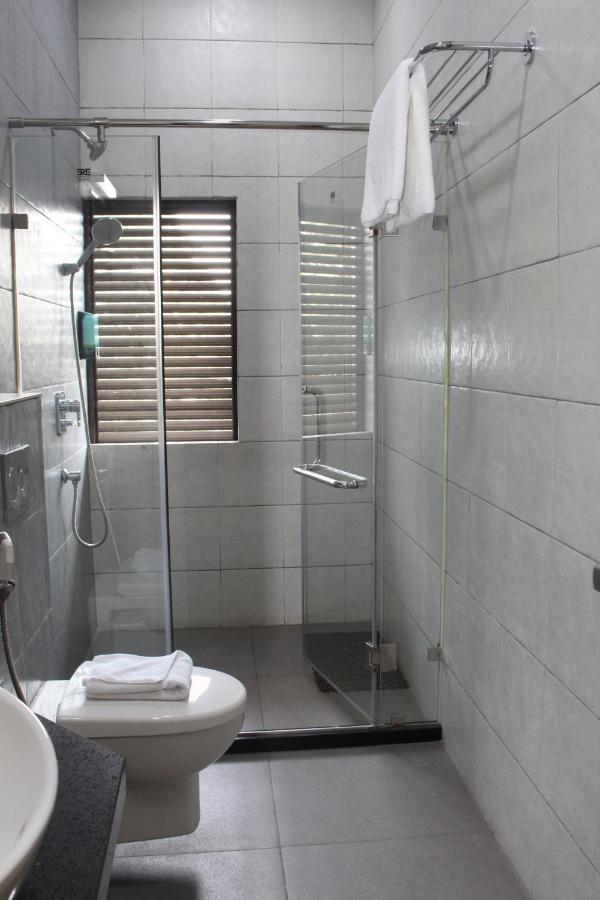 Ixoras Hotel Kinshasa Eksteriør bilde