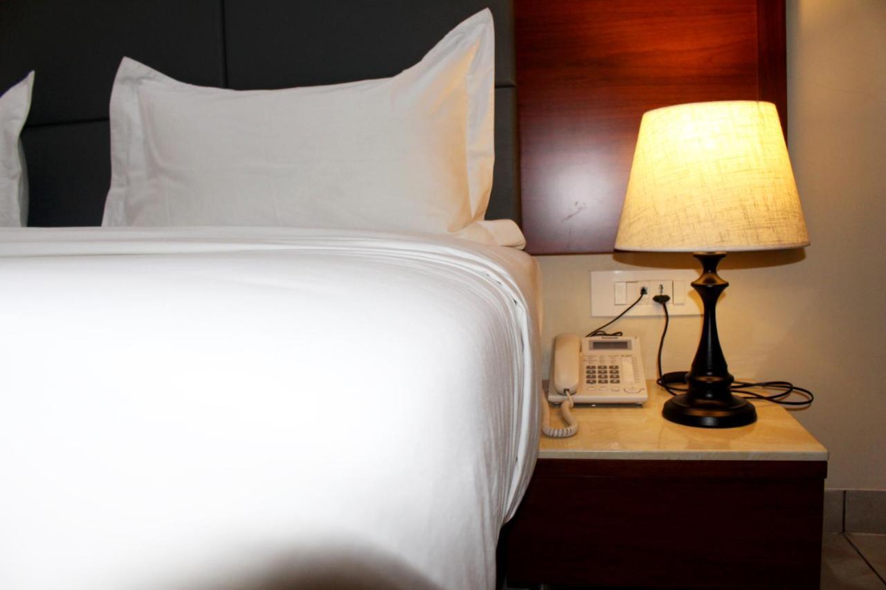 Ixoras Hotel Kinshasa Eksteriør bilde