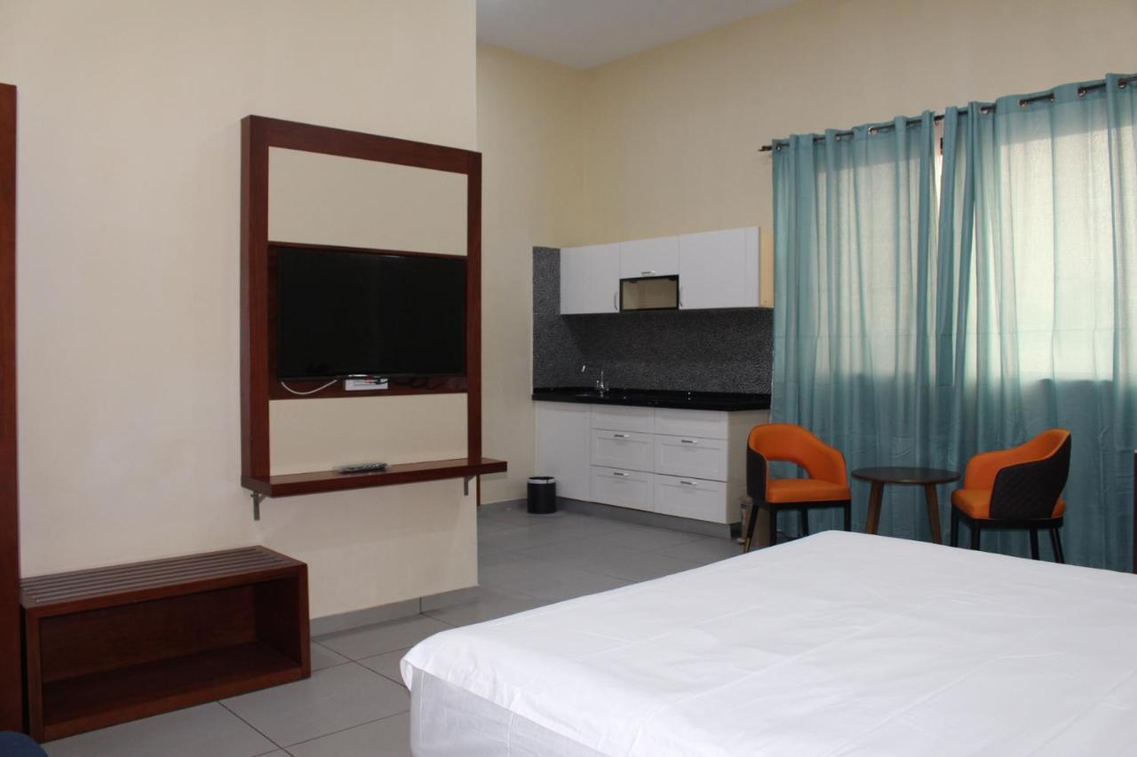 Ixoras Hotel Kinshasa Eksteriør bilde