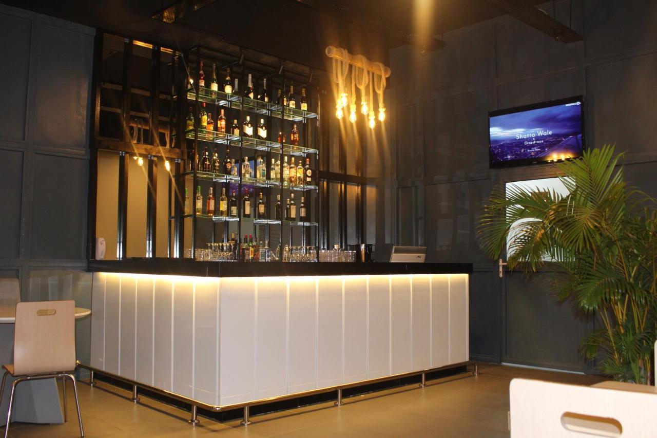 Ixoras Hotel Kinshasa Eksteriør bilde
